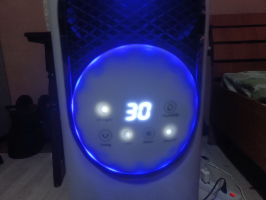 Продам Вентилятор AA2823 белый