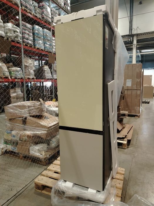 холодильника Samsung модель RB38C7B6D39