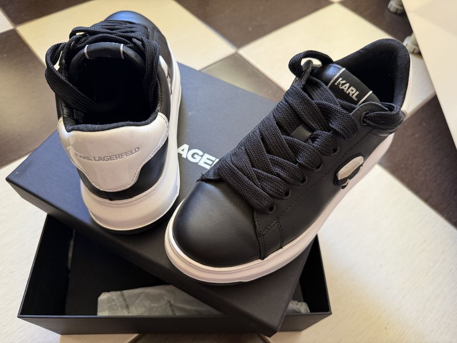Adidasi Karl Lagerfield, 42