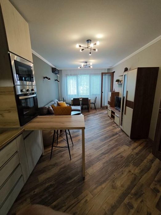 Дава се под наем Двустаен апартамент в София, Красно село - 65 кв.м за 649 € - Снимка #2