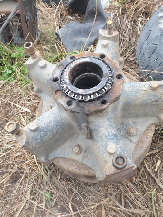 Продам ступицу,бак ,тормозной барабан на Камаз