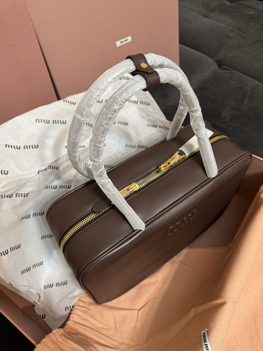 MiuMiu Tote bag - piele naturala/34cm/full box premium/disponibil