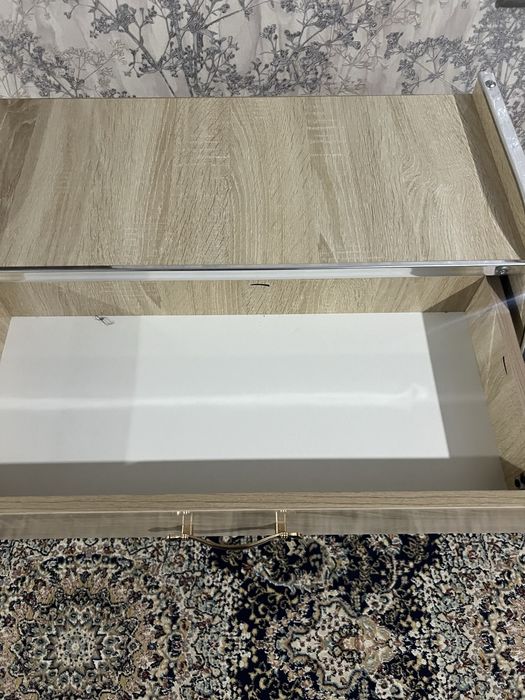 Oyoq kiyim quyadigan shkaf