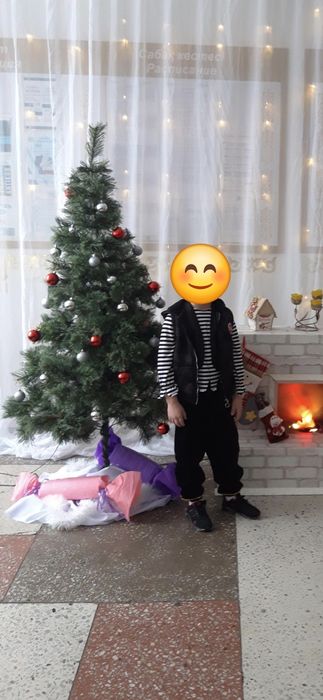 Продам два новогодних костюма