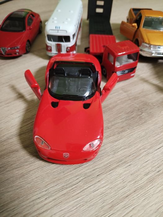 Колички продавам или разменям за hot wheels.