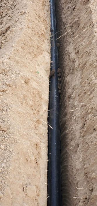 Servicii sapat santuri cu trencher 60 cm adancime cabluri apa gaz irig