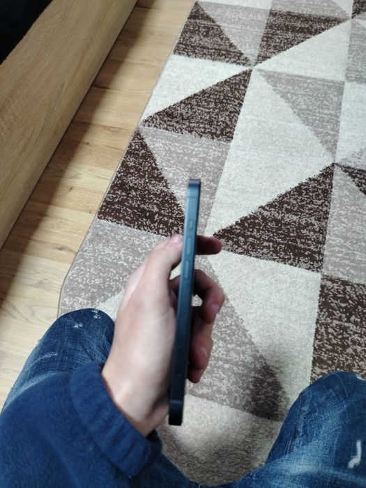 Iphone 13, încă în garanție