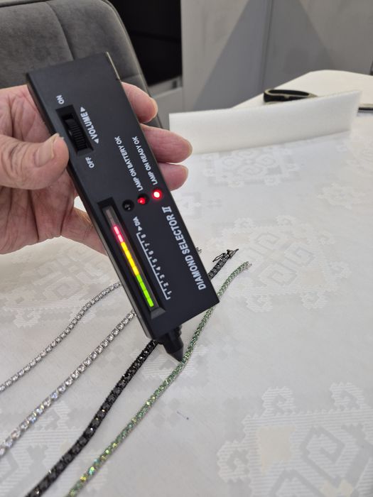 Продам бриллиантовый браслет (муссанит)