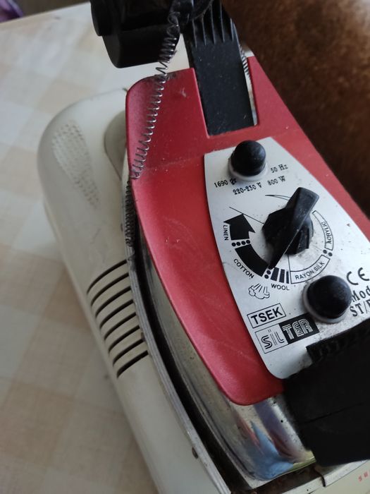 Продам паровой утюг