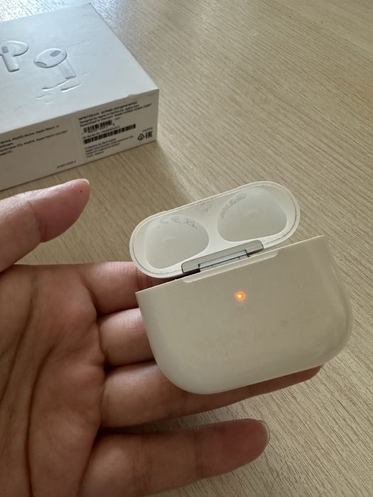 Зарядный кейс от Airpods 3