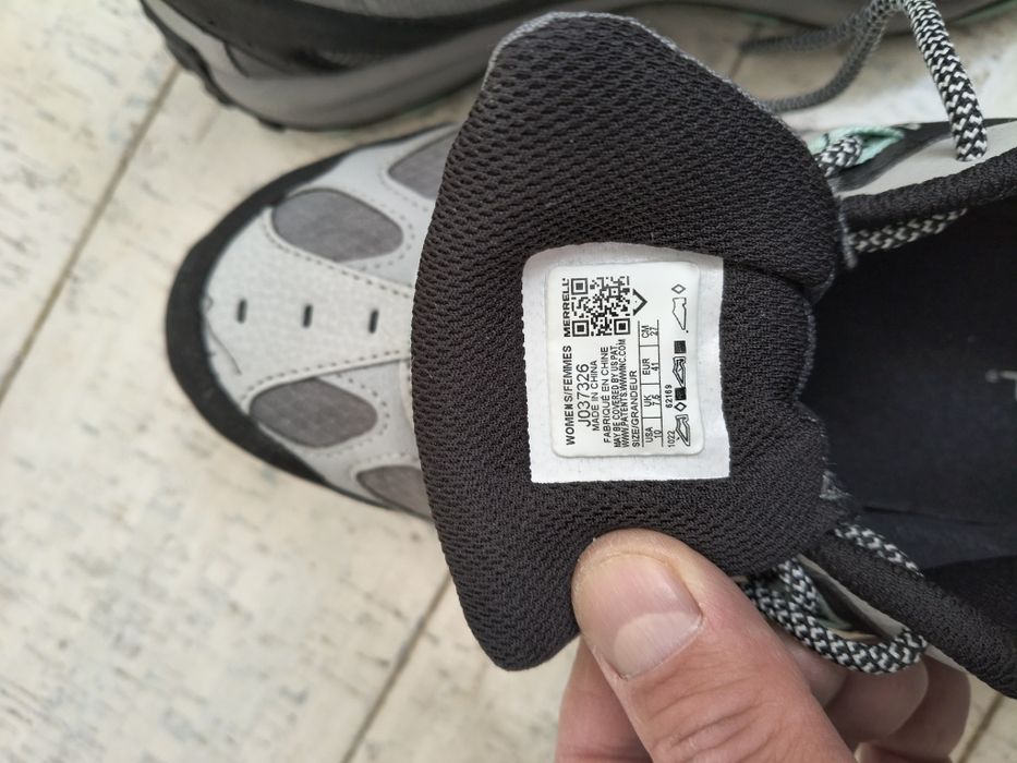 Pantofi drumetie Merrell Gore Tex