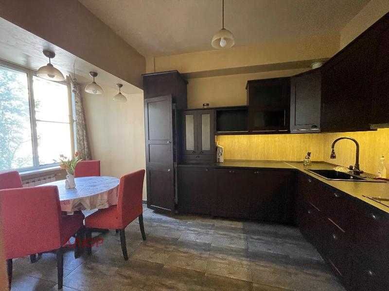 Дава се под наем Четиристаен апартамент в София, Център - 130 кв.м за 875 € - Снимка #8