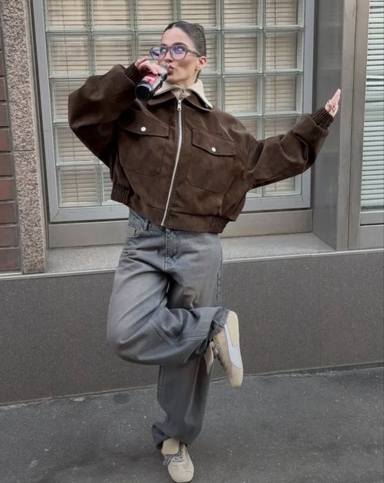 Продам куртку весна