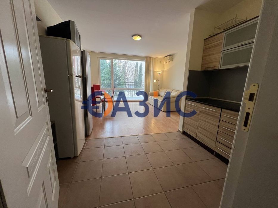 Продава се Тристаен апартамент в к.к. Слънчев бряг - 90 кв.м за 465 €/кв.м - Снимка #1