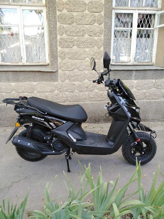 Benzinli skutor 1200 $ Toshkent