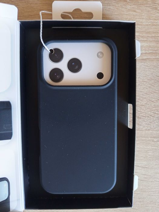 Кейс за iphone 17 pro, оригинален