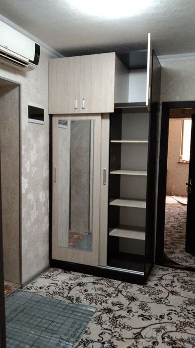 Жиззах шахар.
3/1микра район. 
Уй пишик гиштдан.
Сув свет газ бор.
Уй