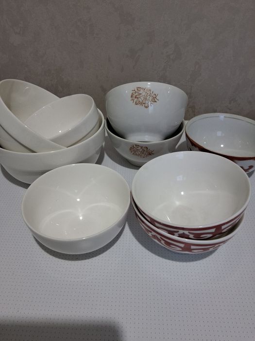 Тарелки глубокие, сахарницы