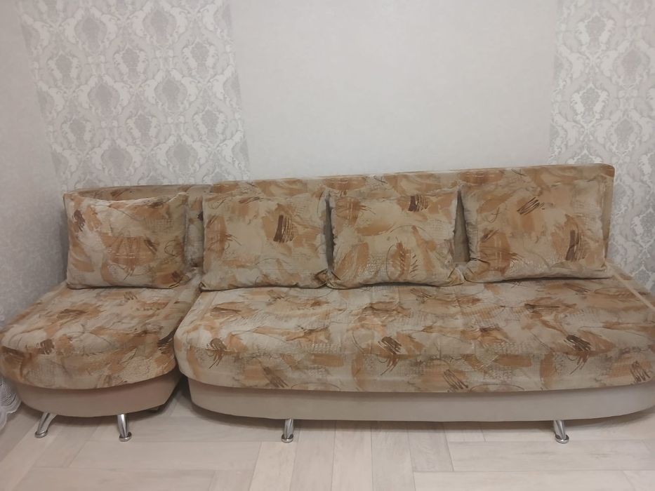 Продам диван в отличном состоянии