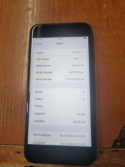 iPhone SE 64GB Black