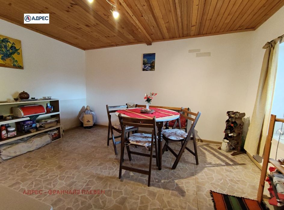 Продава се Къща в с. Пелишат, Област Плевен - 170 кв.м за 577 €/кв.м - Снимка #3