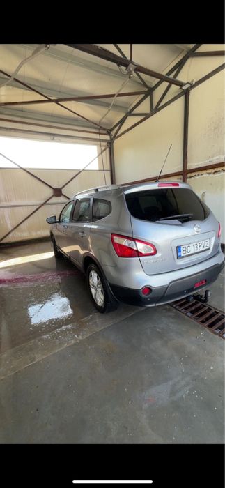 Nissan Qashqai +2