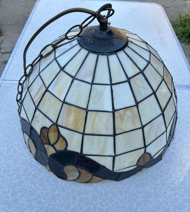 Lampi sticla stil Tiffany