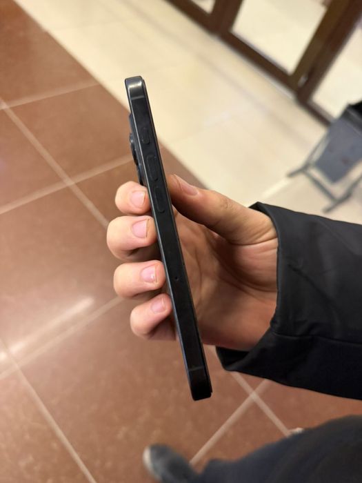 Продоется Iphone 16 pro