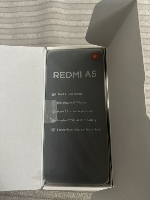 Чисто нов Смарт телефон