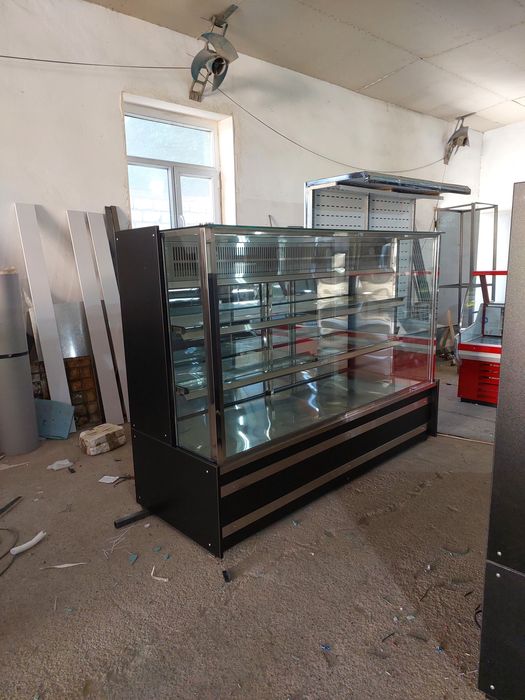 Витрина холодильник