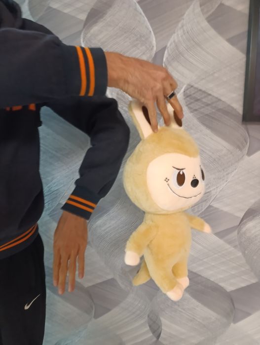 Продам игрушку Лабубу