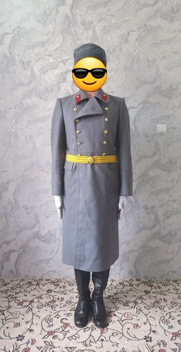 Военный парадный офицерские шинель.  Бонус  парадный ремень