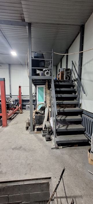 Сдам СТО вдоль улицы.