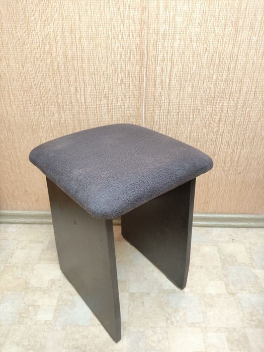 Табуретки кухонные