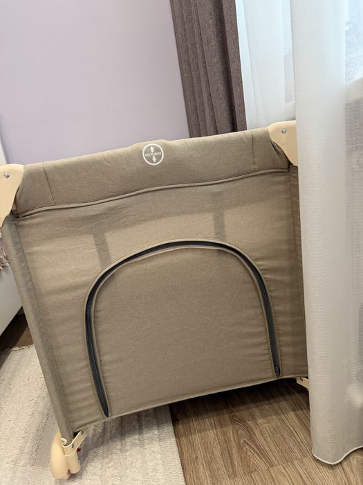 Детский манеж с матрасом