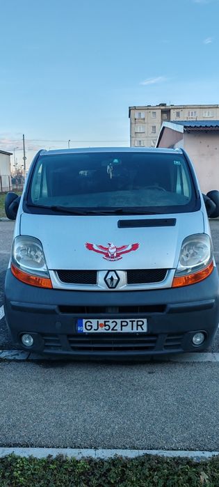 Vând Renault Traffic