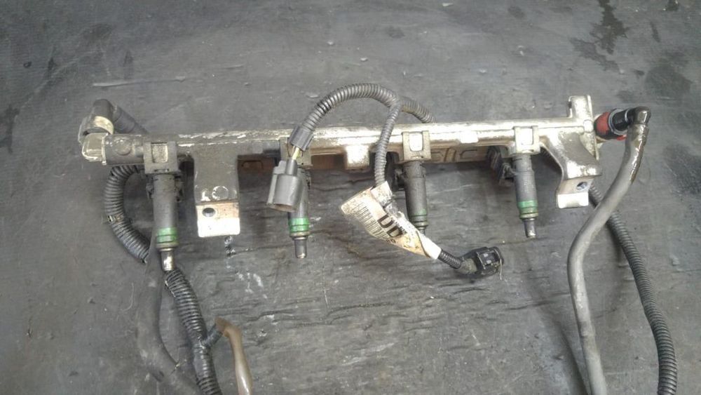 rampa cu injectoare ford focus 1 1.6 b fydb 98mf-bb