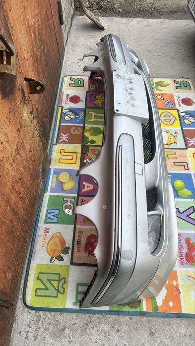 Продам бампер MERCEDES W210