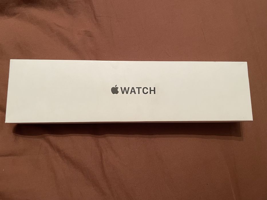 Продам apple watch se