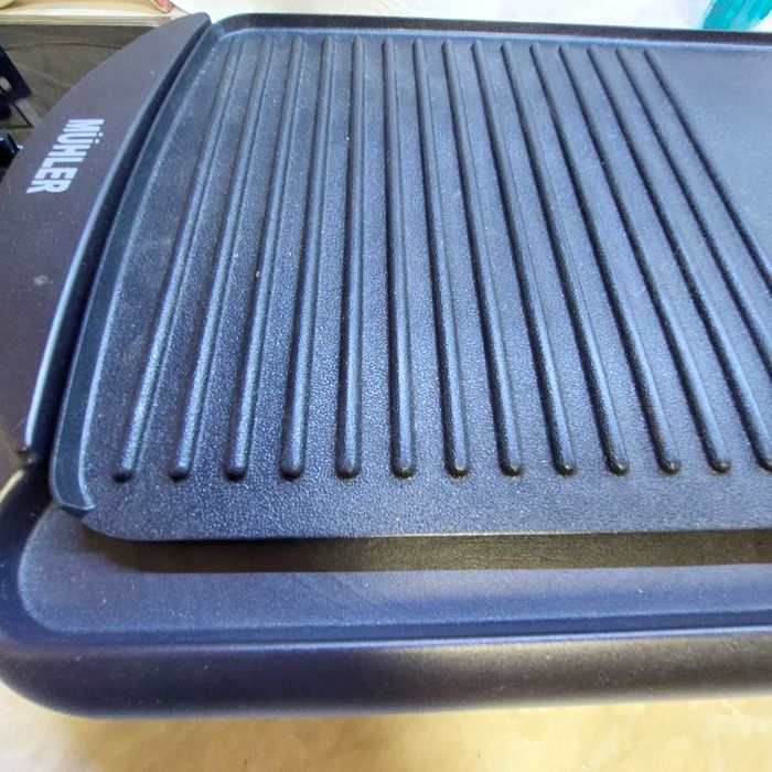 Чисто нова грил скара
