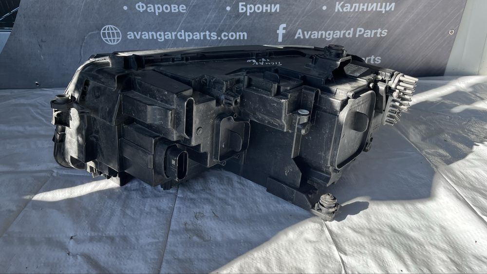 1 брой ляв и 2 броя десен фар VW Tiguan 2016-