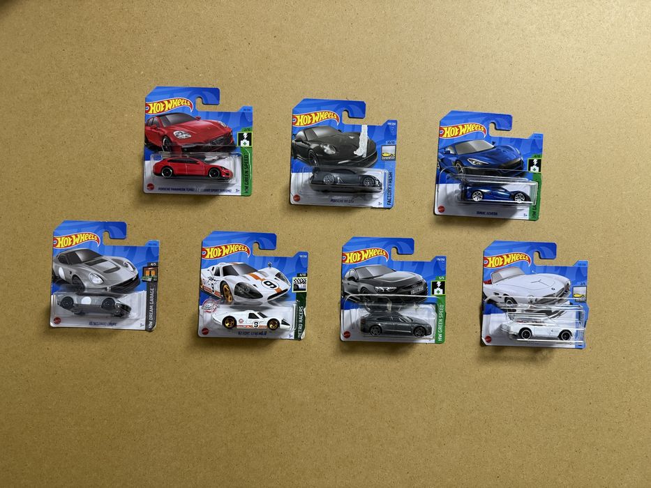 Mașini Hotwheels (porsche, ford, audi, bmw, rimac)