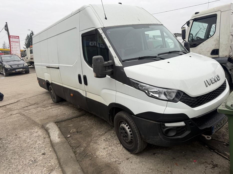 Dezmembrez Iveco Daily 3.0 Diesel