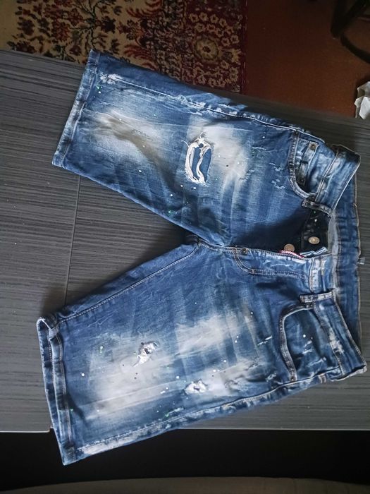 Мъжки дънки на DSQUARED2