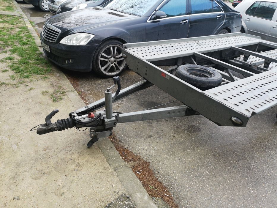 Платформа под наем и транспорт на автомобили пътна помощ