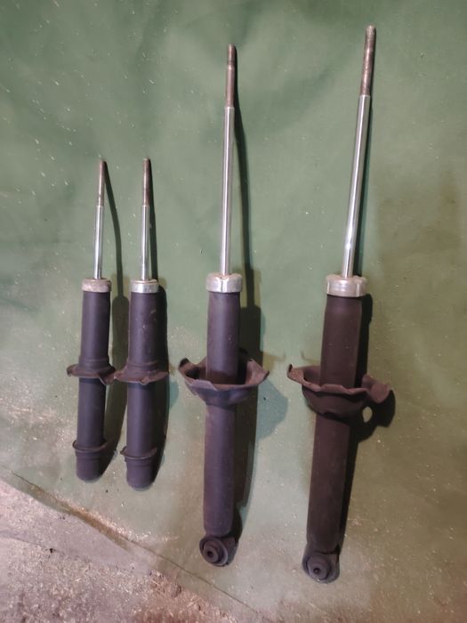 Продам стойки на Хонду Црв РД 1