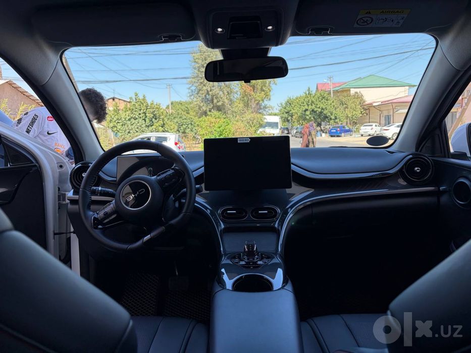 BYD E2 luxury официальный 2025/26