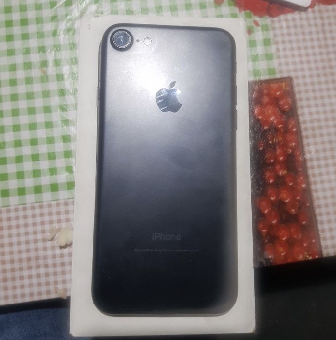 Iphone 7 sotiladi
