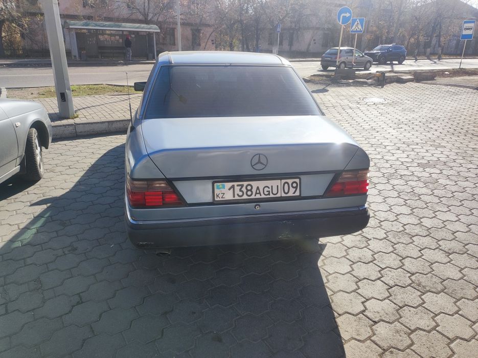 Мерседес 124 в хорошем состоянии