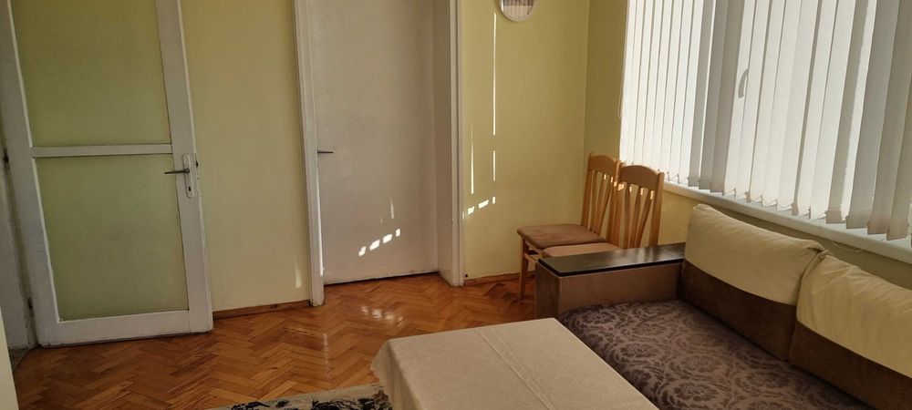 Дава се под наем Двустаен апартамент в Разград, Възраждане - 58 кв.м за 255 € - Снимка #1